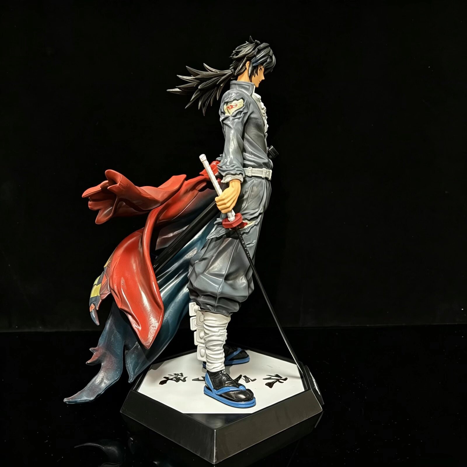 デーモンスレイヤー トミオカギユウ 海鷹の羽織付き コレクタ - Demon Slayer Haori のレビューと価格